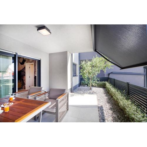 Lux Oliva Apartment with whirlpool and FREE parking