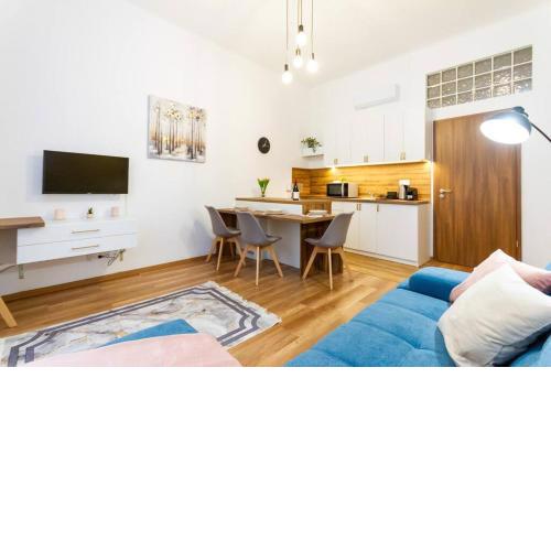 Luxe Haven on Lonyay by NeWave Apartments