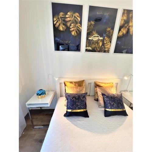 Luxe Studio with City Center Vibe