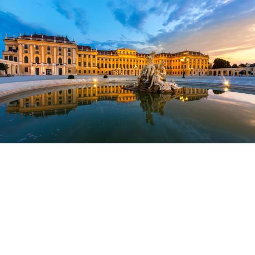 Luxe View Schönbrunn Suite