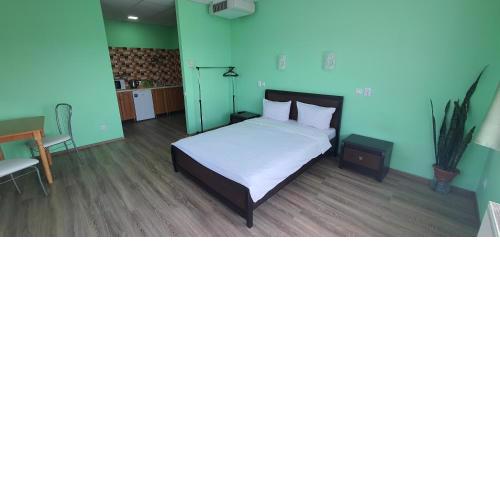 Luxor Inn & Suites