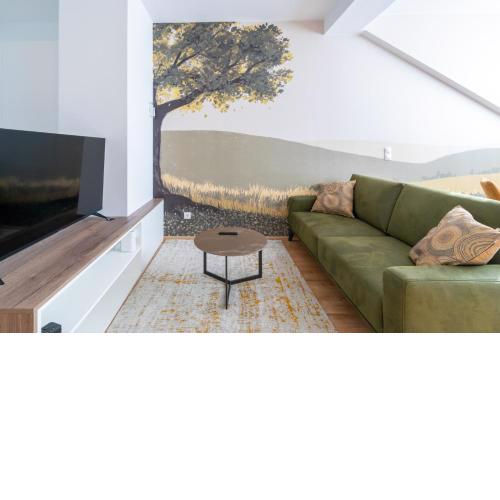Luxurious 70 m2 with Balcony & Air Conditioning