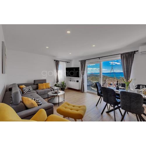 Luxurious Apartments Lara&Luka