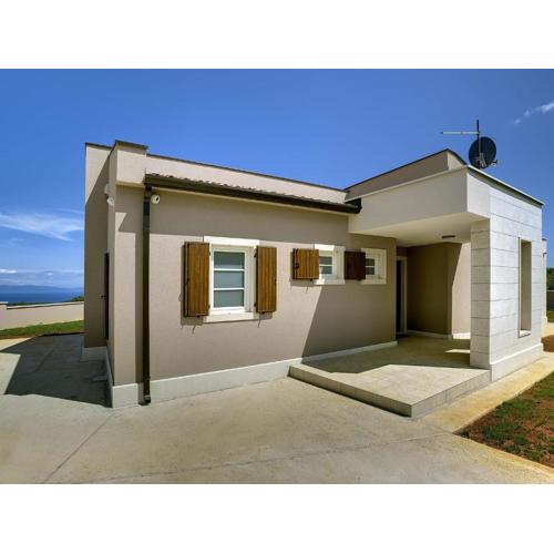 Luxurious Holiday Home with Pool in Kavran