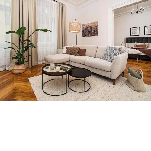 Luxurious two-bedroom in the Old Town