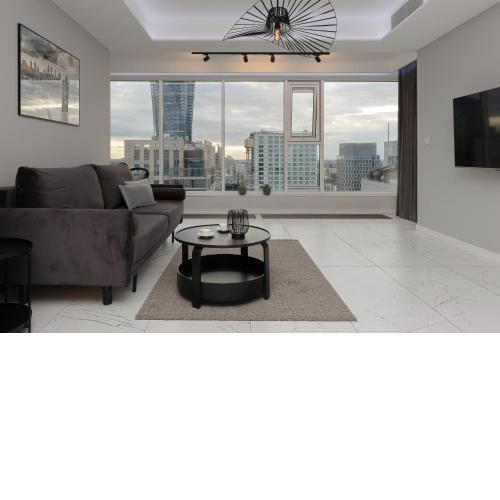 Luxurious Unique Tower Apartment with City Skyline by Renters Prestige