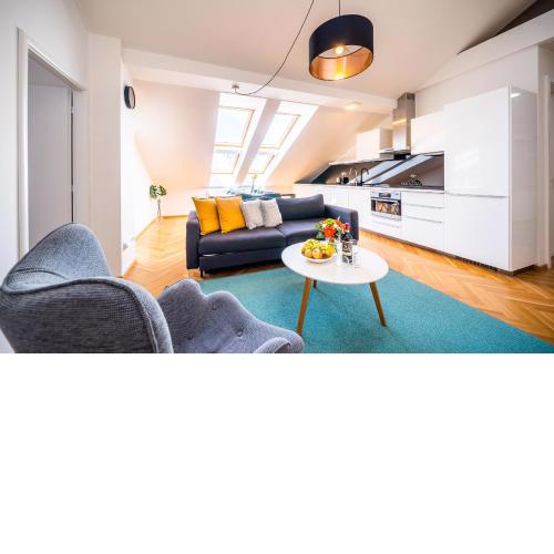 Luxurious Woodrow Wilson apt in Prague centre