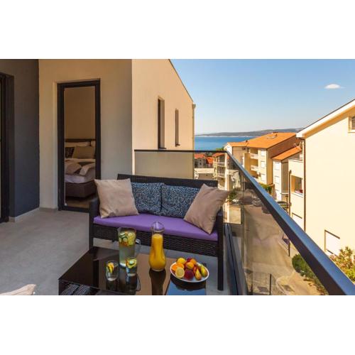 Luxury 2 bedroom apartment with sea view