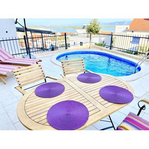 Luxury Apartment Ansi