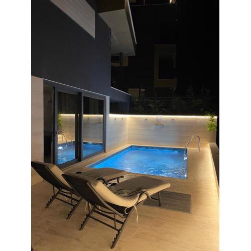 Luxury Apartment Blue Sapphire with outdoor pool