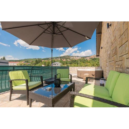 Luxury Apartment Budimir