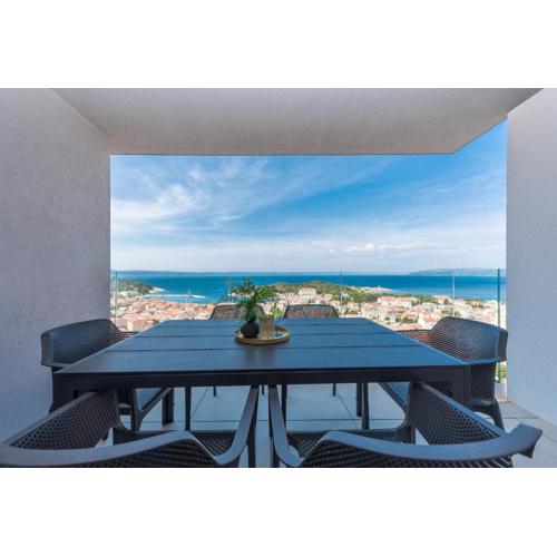 Luxury apartment EL Paradiso Sea & City view
