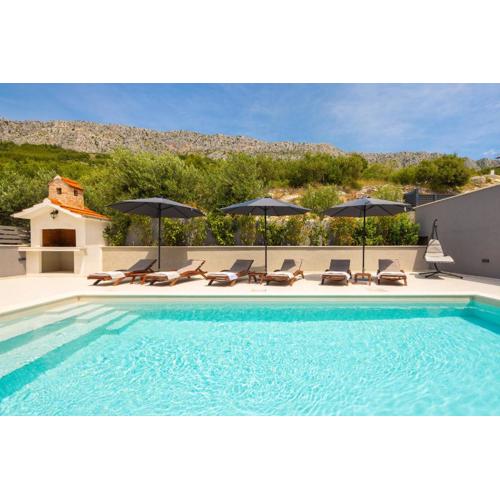 Luxury Apartment Lorena - Private Heated Pool -