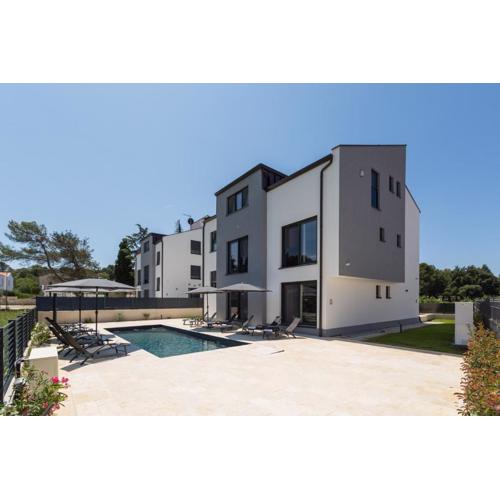 Luxury Apartment Matic II with shared Pool and Seaview