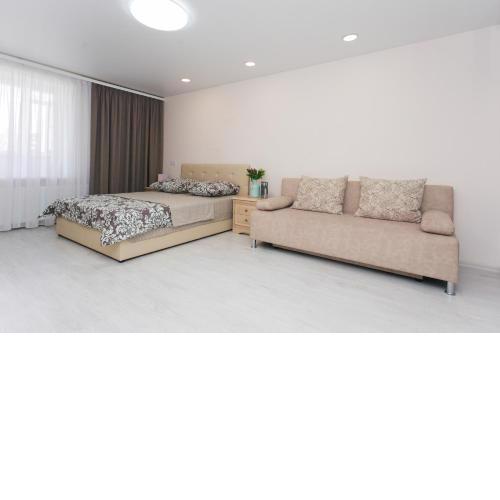 Luxury Apartment neer Manufaktura on Kharkovskaya