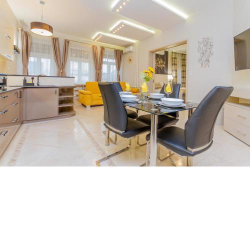 Luxury Apartment with balcony and sauna