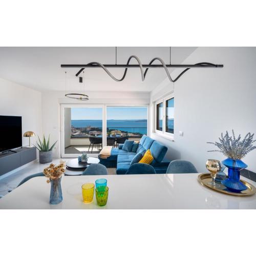 Luxury apartment with swimming pool