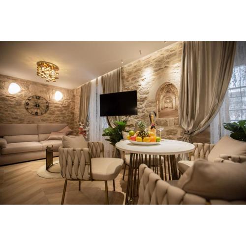 Luxury Apartments Lilly 1