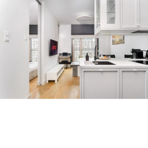 Luxury Apartments Mennica Residence with Parking