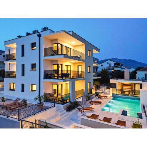 Luxury Apartments Villa MTG