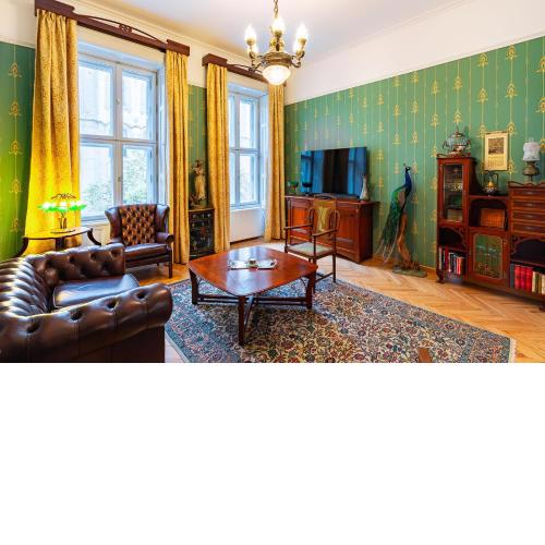 Luxury Art Nouveau apartment next to Parliament building