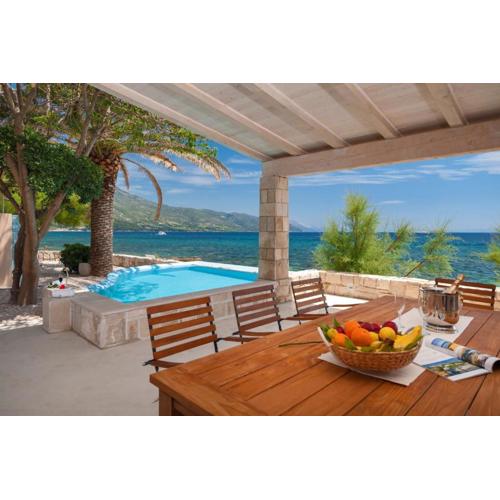 Luxury Beachfront Villa Gracia Grande With Private Pool at the Beach in Orebic - Peljesac