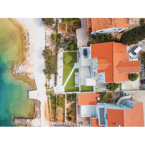 Luxury beachfront Villa