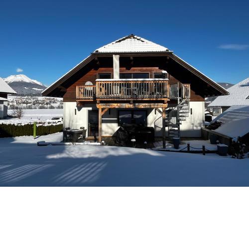 Luxury Chalet, Living Room, Kitchen and Games Room