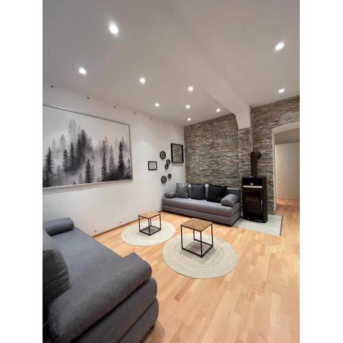 Luxury CityApartment 5