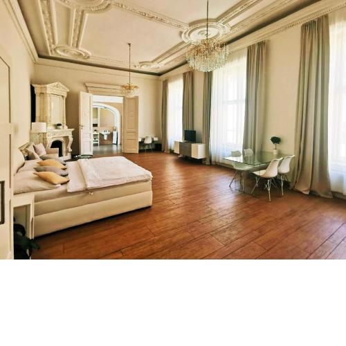 Luxury Design City centre Apartment
