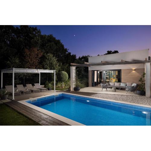 Luxury design Villa Maell with private pool and high level of privacy - WiiBuk