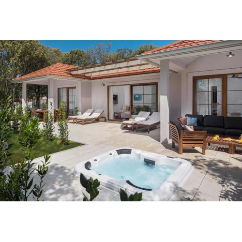 Luxury Glamping Bay Villas Porto Bus