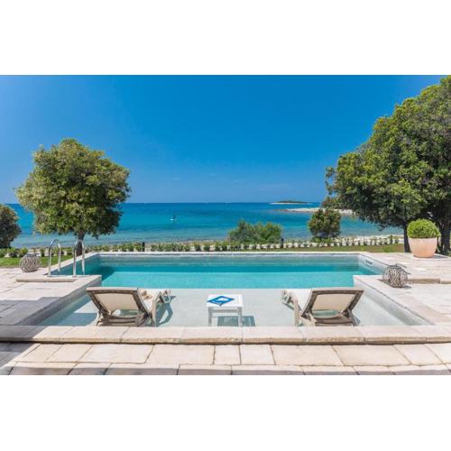 Luxury Glamping Beach Villas Porto Bus