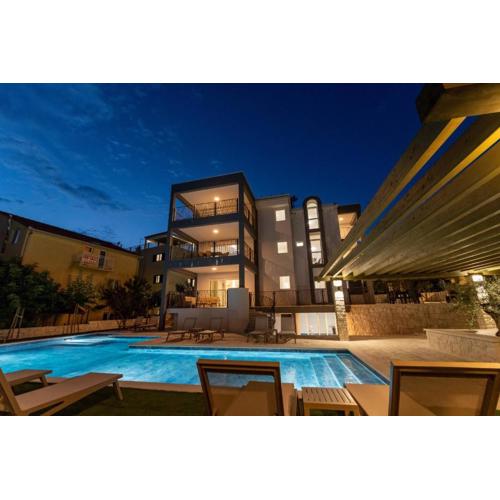 Luxury Living at Horizon Retreat
