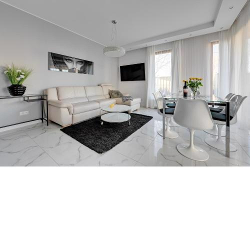Luxury Long Island Suite