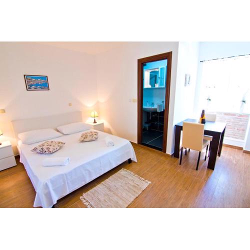Luxury Old Town Suites