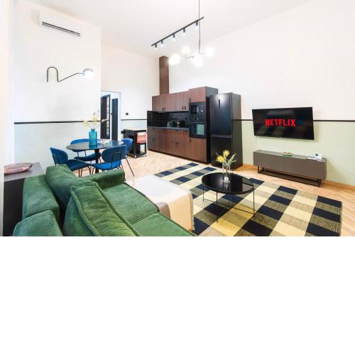 Luxury Peaceful Apartment by the St Stephen's Basilica