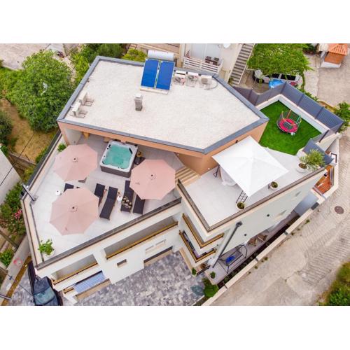 Luxury Penthouse Duce