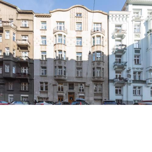 Luxury Riverside Apartments In The Center Of Prague