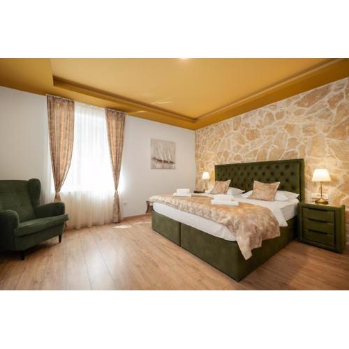 Luxury Rooms Floramye