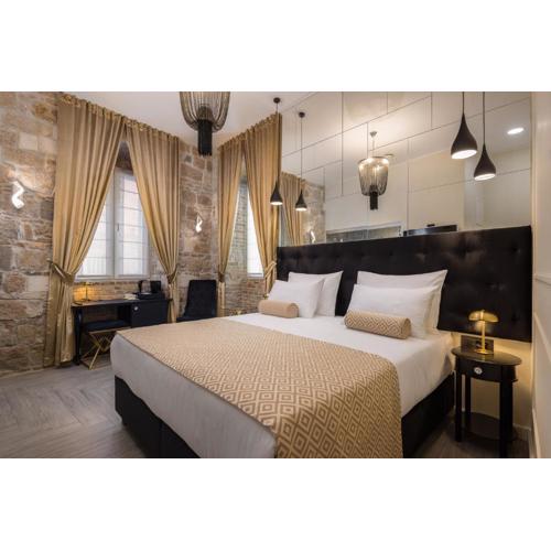 Luxury rooms GOLDEN PALACE CityCentre right next to Diocletian\