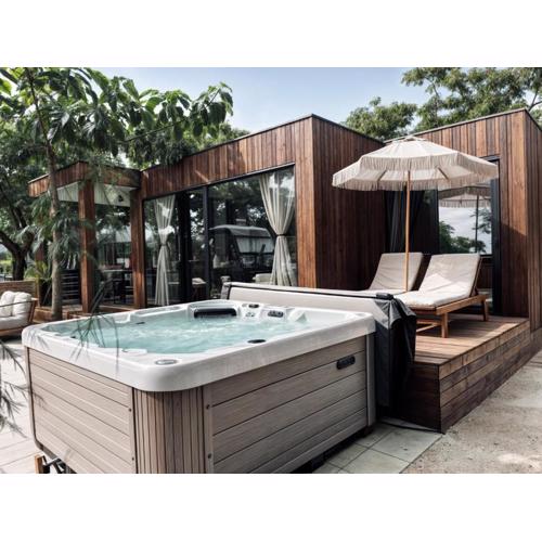 Luxury Seaside Villa Privlaka with Jacuzzi and sauna - 10 Gardens - Beach & Relax Croatia