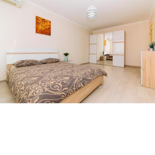Luxury studio apart-hotel in Centre 2 room