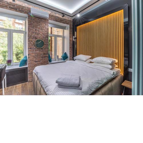 Luxury Urban Lofts Across Baseina 5а & Arena