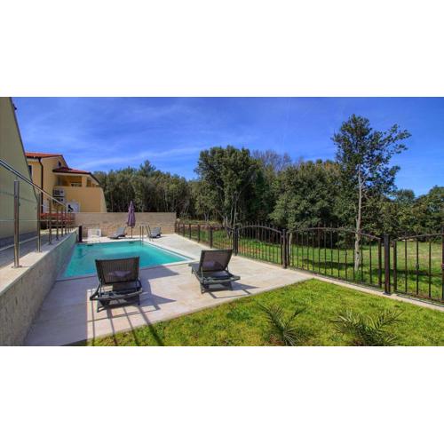 Luxury Vila compelx Aurora-Mar with 2 pools and 8 bedrooms, 200m from the beach - WiiBuk