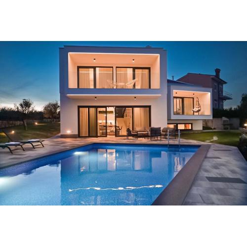 Luxury Villa Ante with pool
