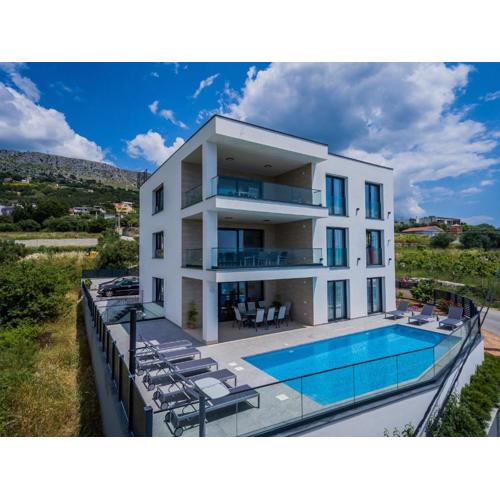 Luxury villa Bellevue