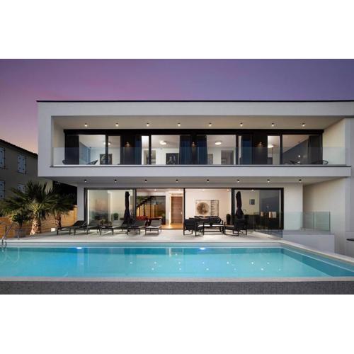 Luxury Villa Dali - 42 m2 infinity pool & wellness