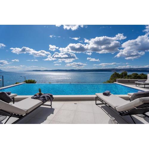 Luxury villa Euphorica Omis with pool, jacuzzi, sauna, gym