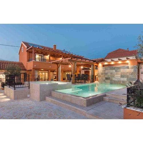 Luxury Villa Finessa Skradin 1 with heated pool, jacuzzi and sauna